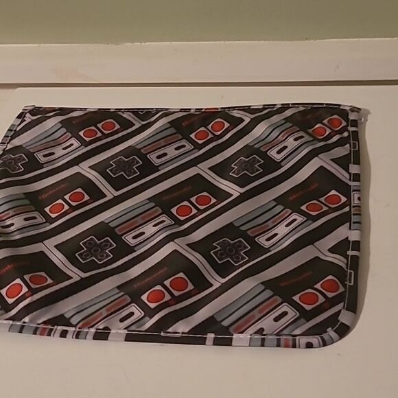 2016 Nintendo and Game Boy Bags - Picture 3 of 11